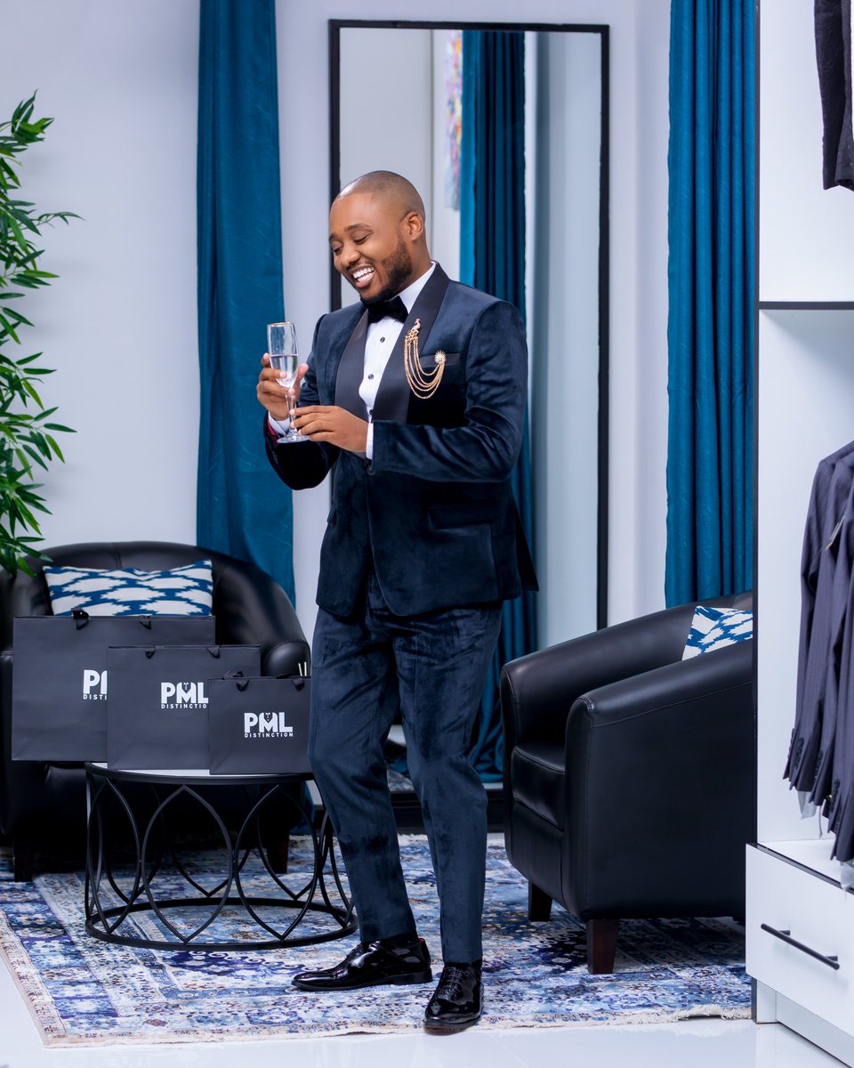 petermwansapml's tweet photo. Welcome to PML DISTINCTION my store is OFFICIALLY OPEN at Arcades Shopping Mall🥂🍾🛒🛍️ happy shopping.
Suit : @houseof_pml
Shoes : @pml_distinction
Photography : @andy_amazon
#pmldistinction #houseofpml #petermylife https://t.co/y2wYSRDqek