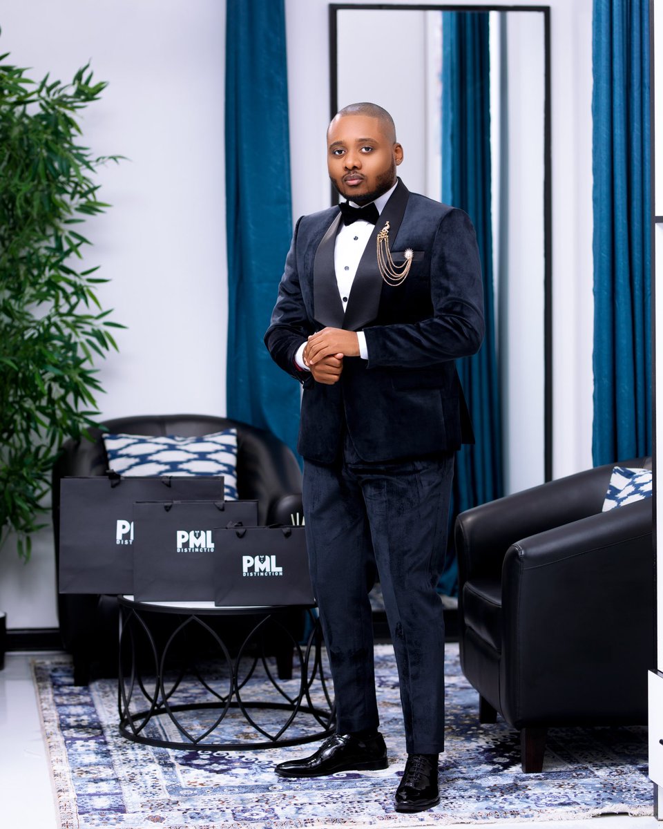 petermwansapml's tweet photo. Welcome to PML DISTINCTION my store is OFFICIALLY OPEN at Arcades Shopping Mall🥂🍾🛒🛍️ happy shopping.
Suit : @houseof_pml
Shoes : @pml_distinction
Photography : @andy_amazon
#pmldistinction #houseofpml #petermylife https://t.co/y2wYSRDqek