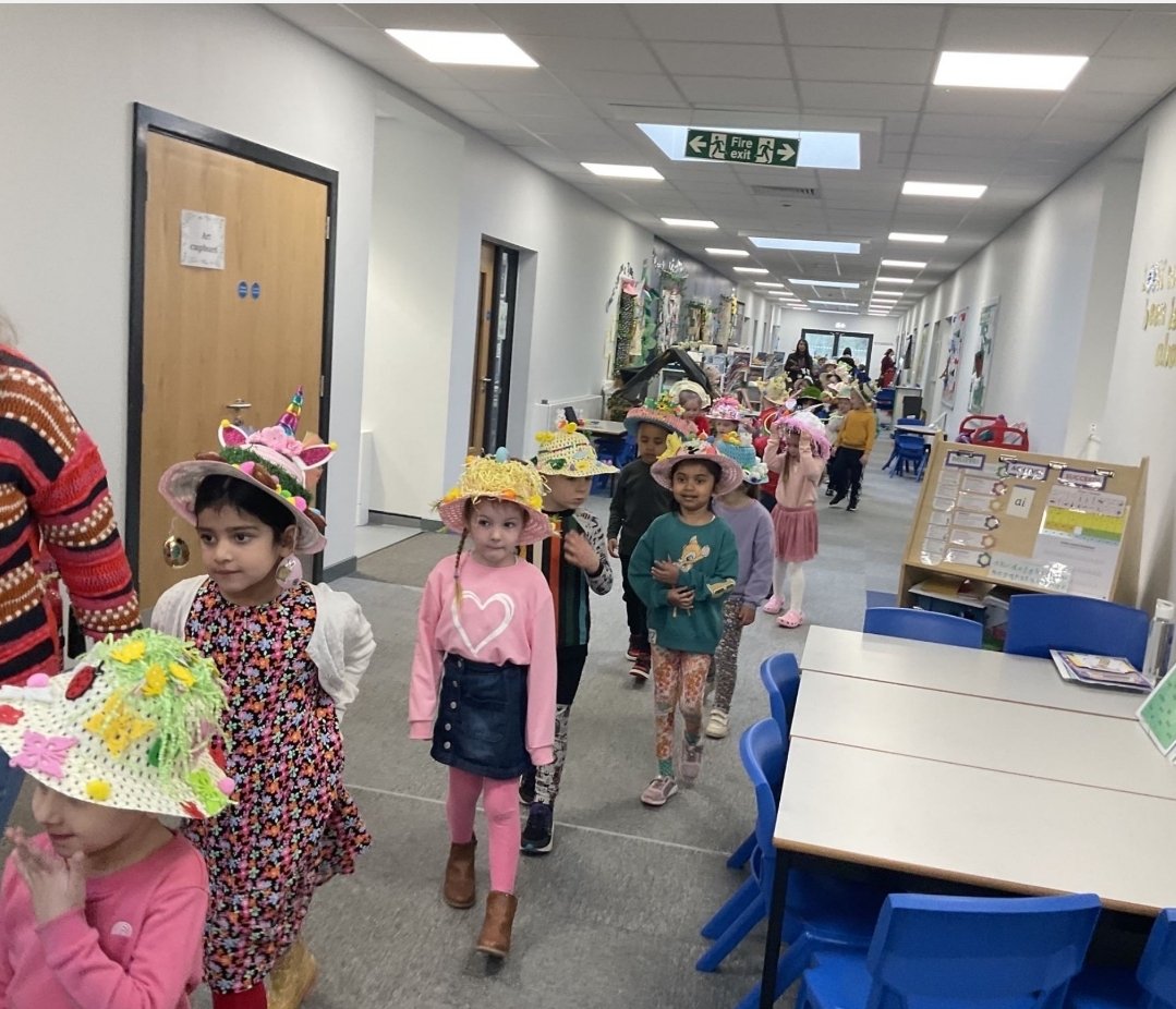 Together we stand for a world of difference. #paradeofcolour 
#AutismAwarenessDay @MrForidMiah <a href="/miss_morley22/">Miss Morley</a>