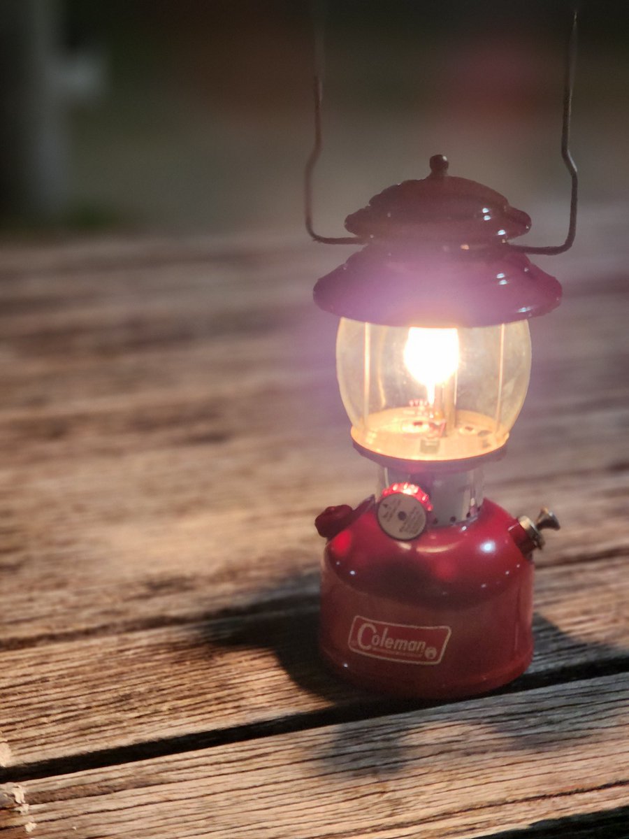 40sMonkey's tweet image. 無事着火！
ランタンはいいよなぁ～。
#coleman
#200A
#キャンプギア