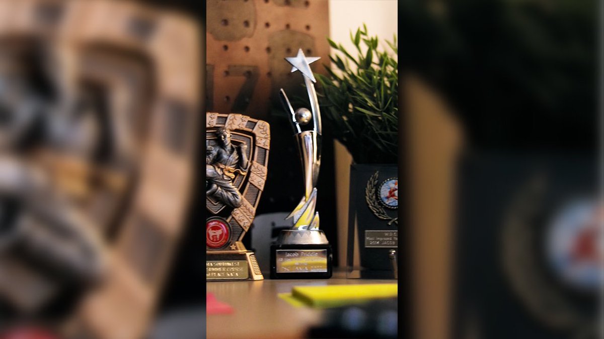 jacob_priddle's tweet photo. New Shorts out now and it’s all about awards and why you shouldn’t be afraid to get lots and why you need to show them off in your space: https://t.co/NUXcjUgGzM https://t.co/NsX6DtMgD7