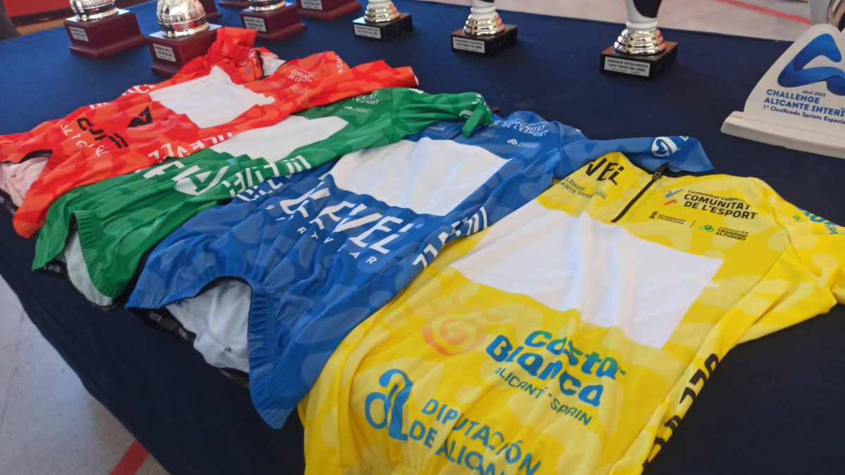 alacantinterior's tweet photo. Ya están los maillots preparados para ser entregados en el podio final, tras la emocionante etapa del día de hoy

#ChallengeAlicanteInterior23 @dipuAlicante @AjuntamentAlcoi https://t.co/VAd4tCCAIW
