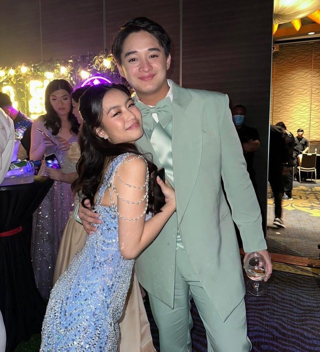 heellua's tweet photo. Its been a while ashley and lance

#ASHLANCENeverEnds https://t.co/BrMKFlspgu