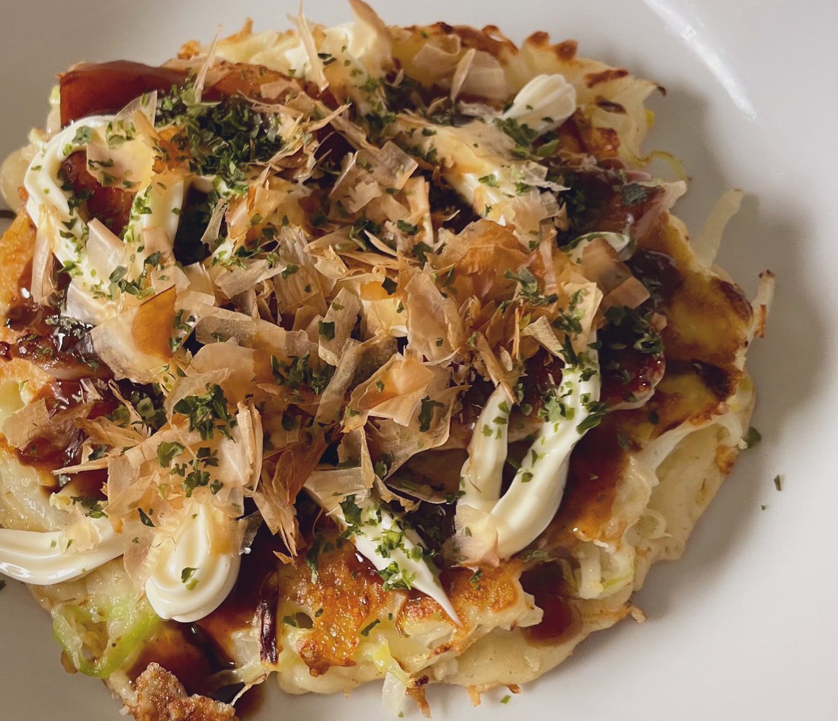 お好み焼き🤤🤤🤤

豚×ネギ×チーズ
キムチ×タコ🐙
の2種類🤤🤤🤤 https://t.co/1zAkzgP7tM