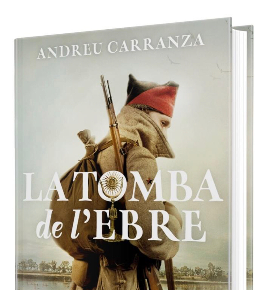 Al nostre despatx de Mora d’Ebre el dilluns 03/04/2023 a les 17:00 l’escriptor ebrenc dedicarà i signarà exemplars de la seva darrera novel•la, a qui estigui interessat i en porti un. Lliure entrada a tothom. Segurament serà el #bestseller del 2023. Gracies #AndreuCarranza.