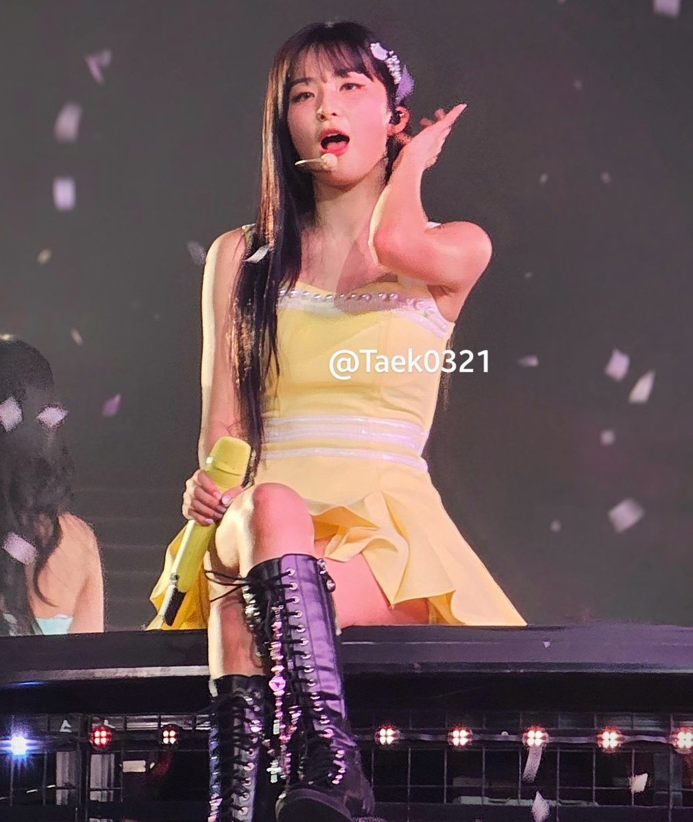 seulpictures's tweet photo. goddess seulgi https://t.co/H5SBEWAxvg