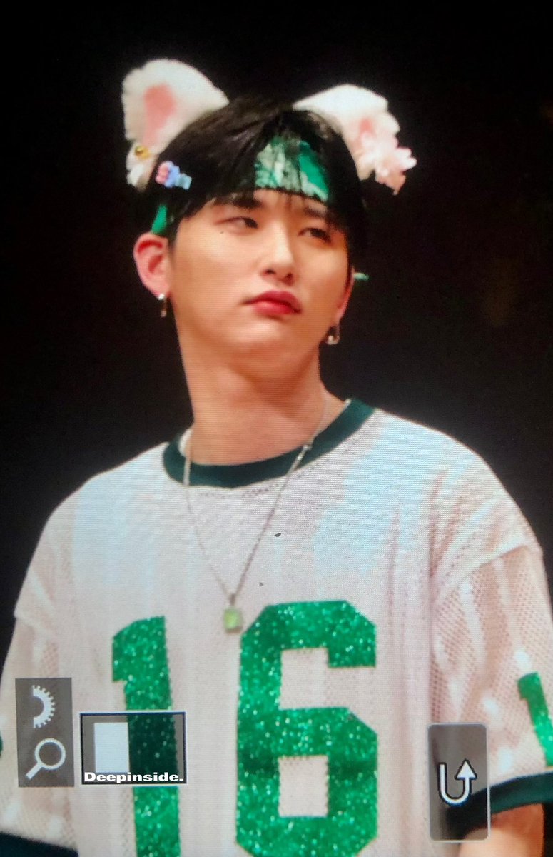 230402 사운드웨이브 팬싸 Pre.

응애곰아지！

#우빈 #WOOBIN #ウビン
#CRAVITY #크래비티 
#MASTER_PIECE 
#Groovy