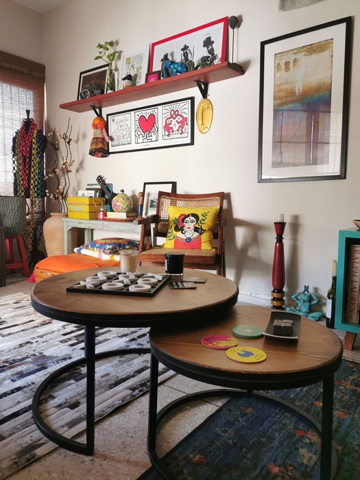 homelovelifestyle.com/2023/01/29/col…

The colourful, bohemian aesthetic in this apartment reflects the bold, bright personality of the home owner Andleeb Rana. She moved into this rental space recently, starting afresh as a single parent. #homelovelifestyle  #homedesigning  #apartmentdecor