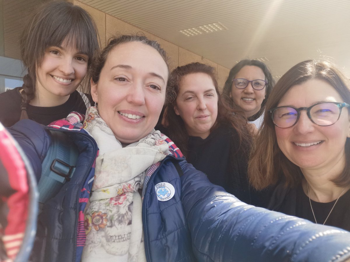 La vuelta, que increíble experiencia, no me cabe dentro tanto cariño, tan buena gente, tanto trabajo hecho.
Me siento afortunada por todo lo que estamos generando ❤️

Estas chicas han hecho de mi fin de semana una aventura inolvidable.

Mónica, Hilda, <a href="/Patriteando/">Patricia Pascual</a>, Belén GRACIAS