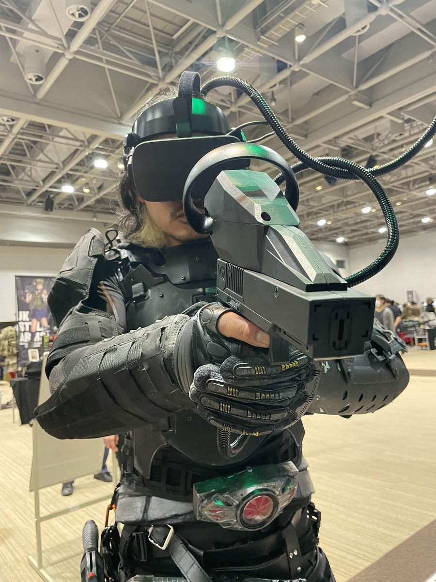 wild1324's tweet image. #伊達な軍拡祭
 #VARBOX

電脳世界へ初ダイブ‼️‼️
普段ゲームしない人ですがめちゃくちゃ面白い‼️‼️‼️

貴重な体験をさせて頂きありがとうございました😭❣️❣️
今後全国に増えていくそうなので見かけた方はぜひ遊んで見てください👍🔥🔥

飛ぶぞ‼️‼️‼️‼️‼️
めちゃくちゃサイバーしてる‼️‼️‼️‼️