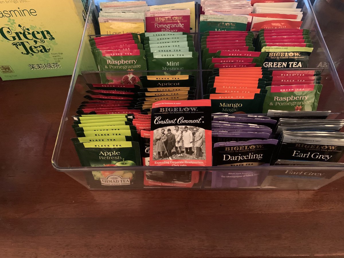 hustonmckinney's tweet photo. #Tea Iโm going to have a cup of #Bigelow โConstant Commentโ while I fix breakfast. A #BlackTea
๐๐ค flavored with rind of oranges and sweet spice. Nice for a cool chilly morning like today. Give it a shout sometime if youโve never tried. #ConstantComment. You just may like. โ๏ธ๐ซ https://t.co/ay8ahyny4d