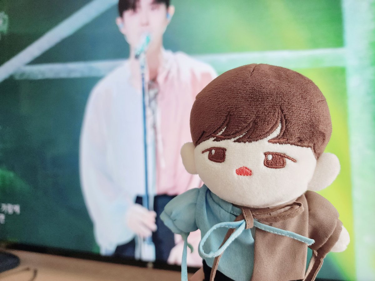 봄바람 활동이 끝나따...ㅠ
혐생에 바빠서 공방도 겨우 다녀오공...
옷도 더 만들어야하는디잉 😭
재료만 준비된...ㅋㅋ

#짼구 #봄바람