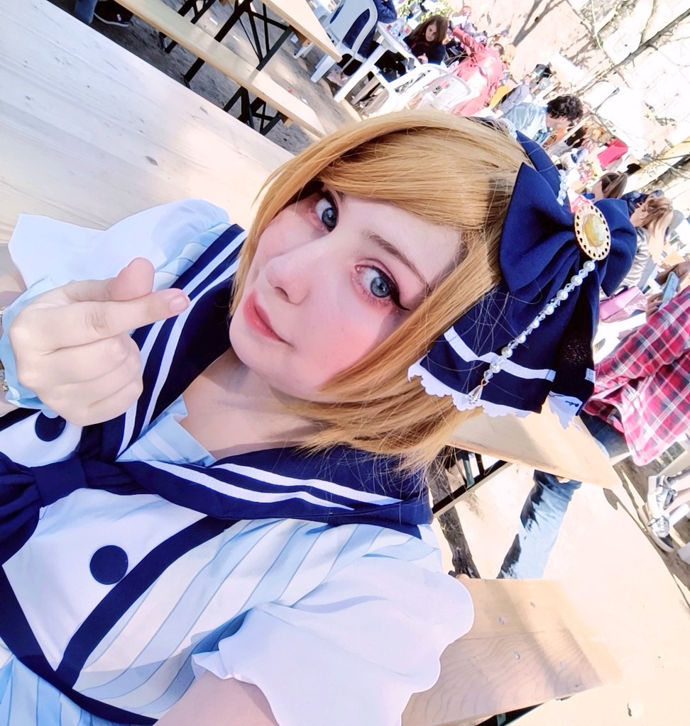 noemi_nene's tweet photo. Some silly selfies waiting for the cosplay contest! ✨🌸 https://t.co/fuDQnbiYwE