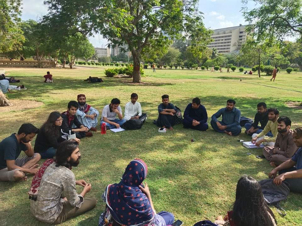 critical_forum's tweet photo. CSF Karachi conducted its weekly study circle on the Revolutionary work of Paulo Freire, The Pedagogy of the Oppressed (Ch2).

This is a regular circle. Friends in Karachi must join. https://t.co/Jqpq0UDUbx