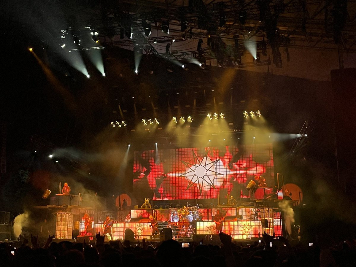 MDMShin1's tweet photo. 骨まで灰になりました
有り難うございました

#KNOTFESTJAPAN2023 
#全身が痛い https://t.co/N5alacNWkE