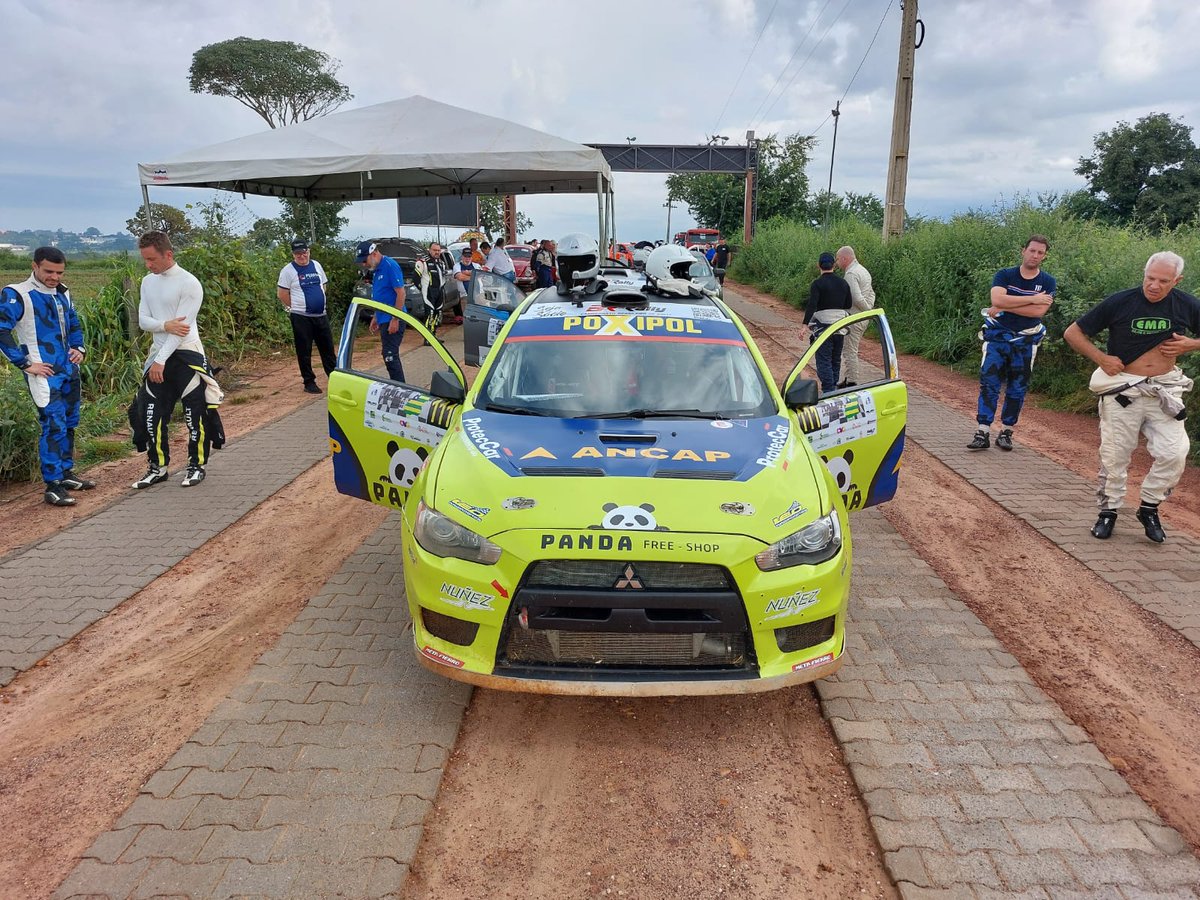 BRdeRally's tweet photo. Procedimento de largada iniciado neste domingo, no Rally Internacional de Goiás.
#RallydeGO #brderally #cbr #rallydevelocidade https://t.co/ShZIuyKLLj