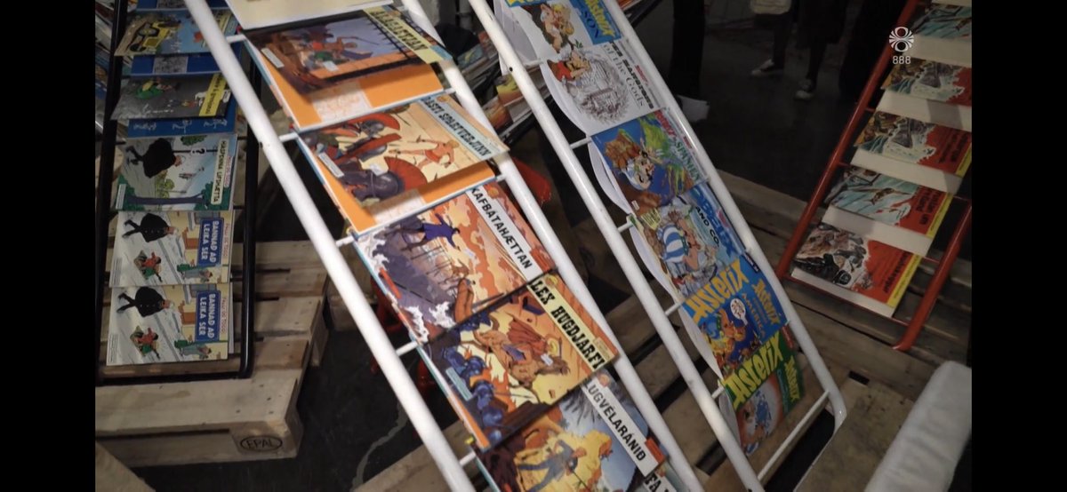 Ég fór í Góða hirðinn á fyrsta degi á nýjum stað og sá bók sem mig hefur langað til að kaupa í 30 ár, fyrstu bókina um hin Fjögur fræknu. Ég greip hana og keypti en svo sá ég í Kastljósi að þetta var hluti af útstillingu arkítektanema. Hvað gera bændur þá? <a href="/FreyrEyjolfsson/">Freyr Eyjólfsson</a>