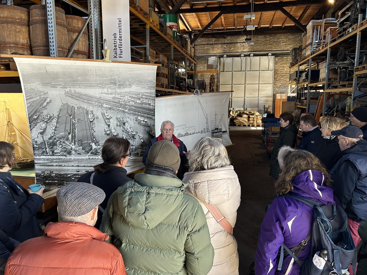 histmuseenhh's tweet photo. Heute ist im #DeutschenHafenmusem #Saisonstart
Bis 18 Uhr ist noch geöffnet!
Zum Programm:
https://t.co/xMYXvn1o7I
#Museum #DEHAM #Hamburg #Hafen #Kultur https://t.co/sBjiWEJbCZ