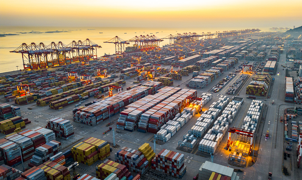 cgtnarabic's tweet photo. تعافي أعمال التحميل والتفريغ في ميناء شانغهاي بشرقي #الصين
#اقتصاد_الصين
#ChineseModernization
#KickStart2023
https://t.co/35K92GhVAK https://t.co/pnoV3dT8VN