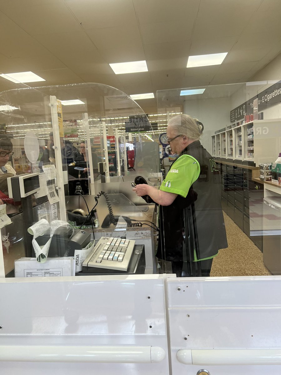 kateduggan3's tweet photo. @asda @AsdaServiceTeam Distopia at the till, all I want to tell you is Asda don’t really care about us!… their staff included! 😢 https://t.co/fNEX851gXx
