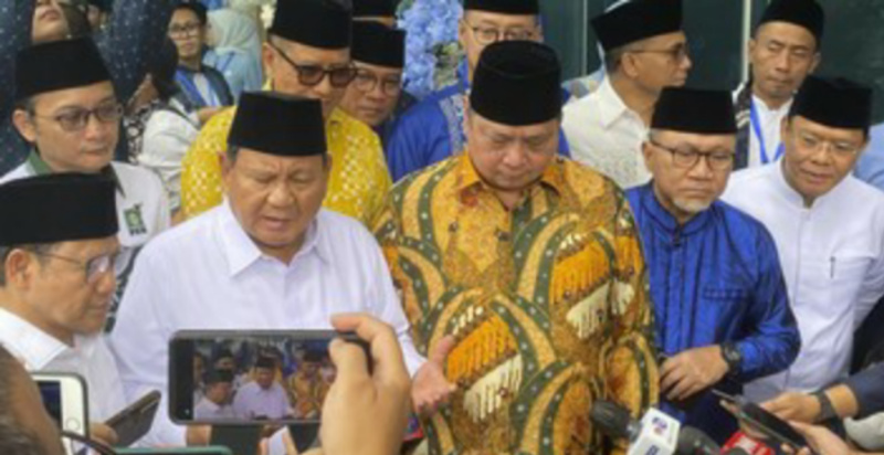 Beritabaruco's tweet image. KIR dan KIB Satu Frekuensi: Potensi Koalisi Besar Pemilu 2024 dlvr.it/Slsk0g #KIB #KIR #PartaiPolitik #Pemilu #Pemilu2024