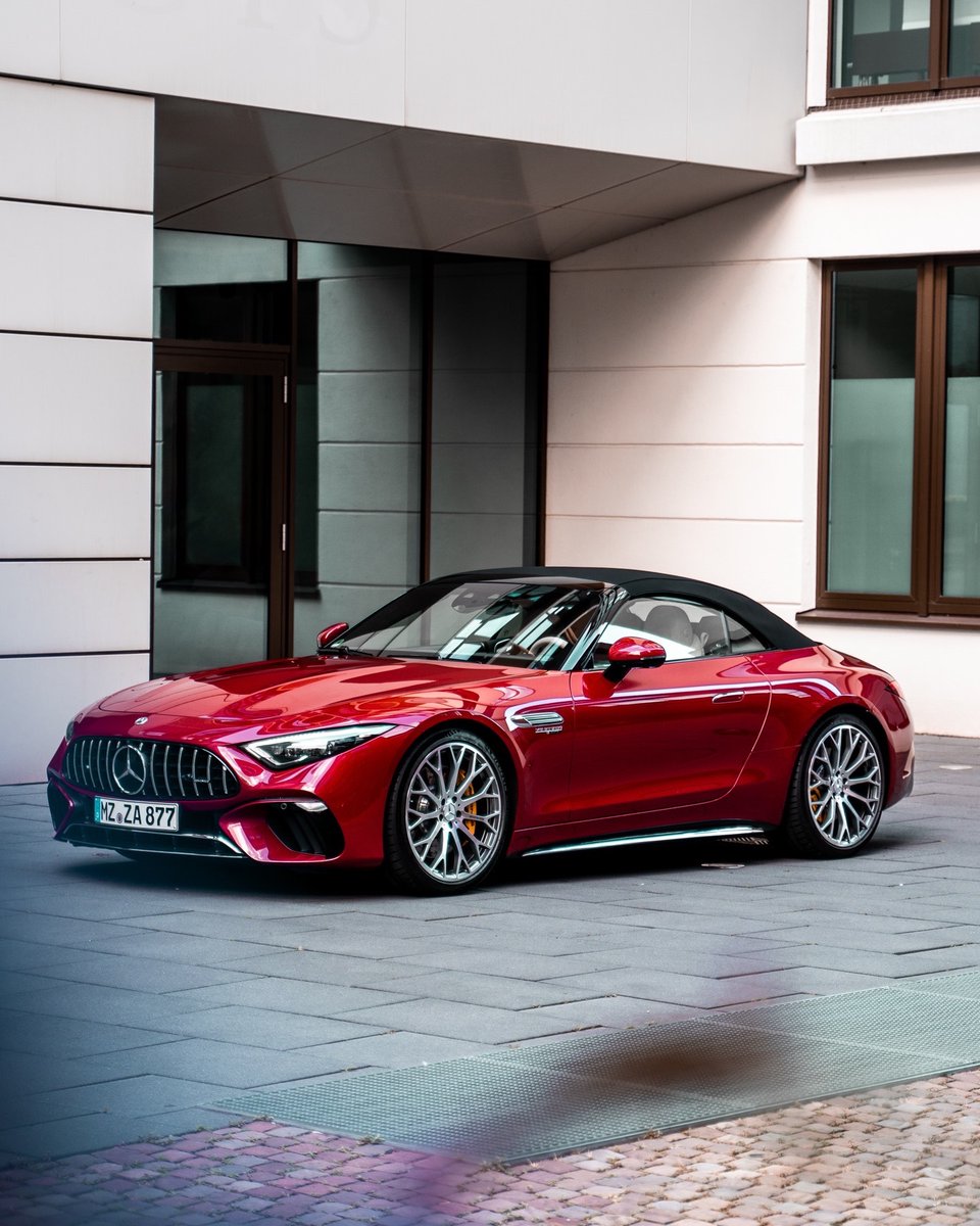 Mercedes-AMG tweet media