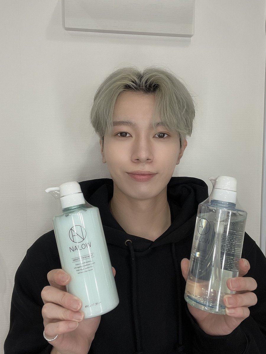 _uttya's tweet photo. 大人気ヘアケア『NALOW』PRモデルオーディションでみなさんのおかげで入賞しました！✨️

４月に、渋谷のシリンダーサイドビジョンで3日間『NALOW』のPR動画が放映されるので是非見に行ってください🫶

そしてプロフのURLからフォロワー限定で40%OFFでNALOW商品が買えちゃいます✌️
是非この機会に✨✨ https://t.co/fTShXEb3Ow
