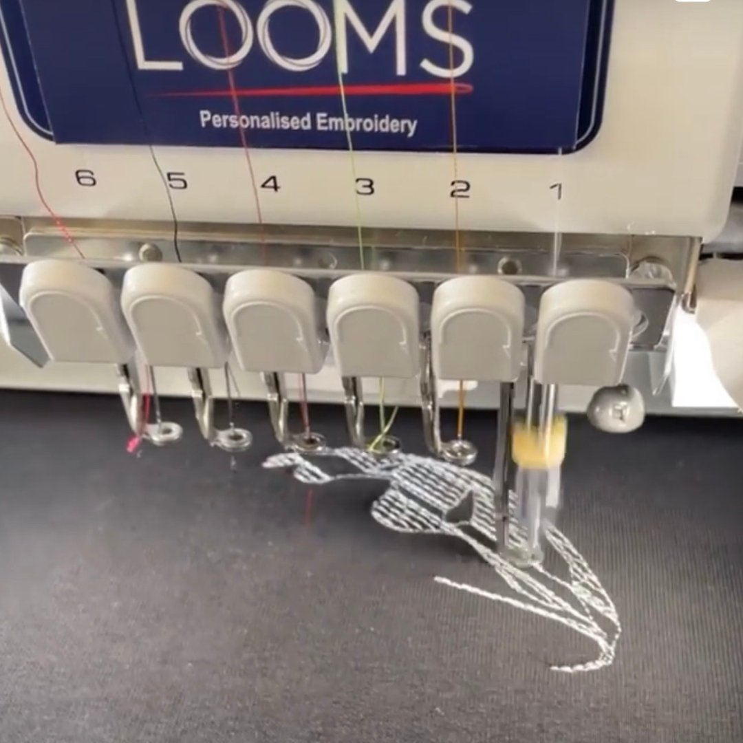 LoomsUk's tweet photo. Make your mark with our personalised embroidery! 🧵✨ We offer top-quality embroidery services to add a touch of personality to your workwear. Whether you're looking to add your company logo or name, we can make it happen. Message us for a FREE quote. 📩

#loomsuk #workwear https://t.co/7hL2t54FmI