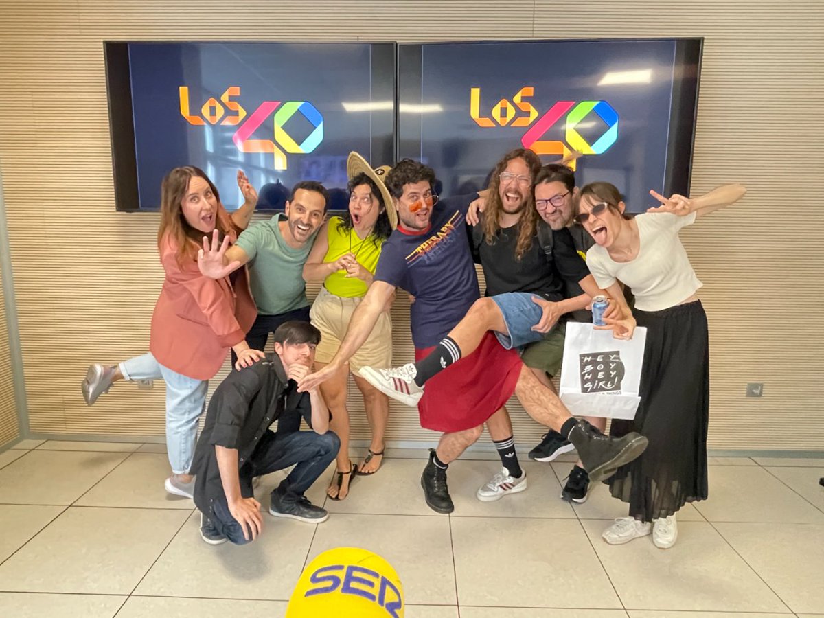 click_roll's tweet photo. Ni te imaginas el programa que hemos preparado con @patllombet y @solopalique Pero no desesperes, lo puedes escuchar a las 20.00 horas en @los40canarias

@IslasDeCultura @elaboradoaqui @CocaCola_esp #clickandroll #músicayredes https://t.co/uolsCMXps6