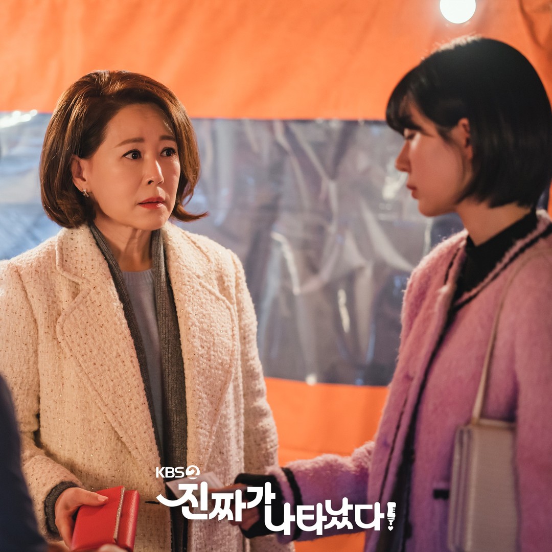 k_dramaindo_'s tweet photo. KBS #TheRealOneHasAppeared still cuts : #BaekJinHee #ChaHwaYeon https://t.co/YEDLHSbeUc