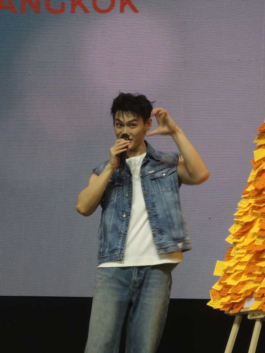 ImKruPor_elfTH's tweet photo. บอกลูกว่า อัพๆๆ ไรท์ๆๆ
ลูกก็ทำตามนะ ทำแค่อัพไม่ไรท์ ให้แม่เล้ยยย แงงงงงงง ยินดีกับเฉิงเป่าทั้ง 10 คนที่โชคดีค้าบบบ
และใช่ 1 ใน���ั้นมียัยจื่อเพื่อนชั้น!!!
#WANGZHUOCHENGinBKK
#วังจั๋วเฉิง
#WangZhuoCheng
#汪卓成
#MariusWang https://t.co/KyfOQaOUA1