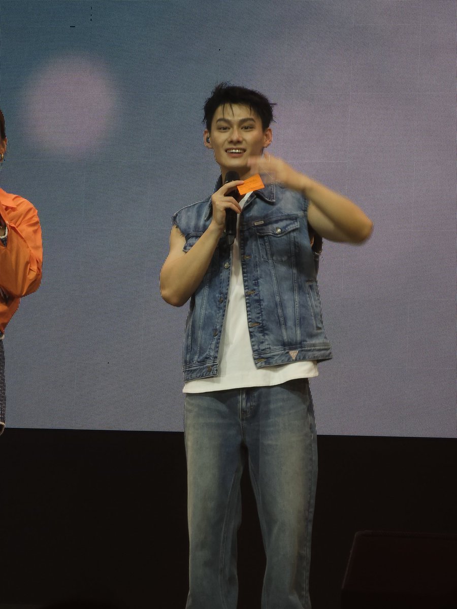 ImKruPor_elfTH's tweet photo. บอกลูกว่า อัพๆๆ ไรท์ๆๆ
ลูกก็ทำตามนะ ทำแค่อัพไม่ไรท์ ให้แม่เล้ยยย แงงงงงงง ยินดีกับเฉิงเป่าทั้ง 10 คนที่โชคดีค้าบบบ
และใช่ 1 ใน���ั้นมียัยจื่อเพื่อนชั้น!!!
#WANGZHUOCHENGinBKK
#วังจั๋วเฉิง
#WangZhuoCheng
#汪卓成
#MariusWang https://t.co/KyfOQaOUA1