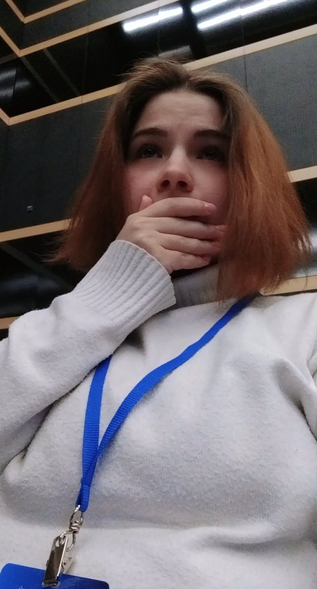 yussemal's tweet photo. была вот недавно со старшими коллегами в питере на конфе по ветеринарии. питер не посмотрела, фоток нет. только пристрастие к фалафелю, мой полный ахуй и конспекты по работе в орит https://t.co/lbrnqRGLSo