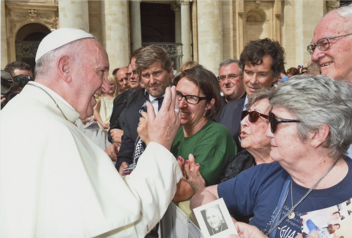 FrTimSJ's tweet photo. ⁦@Pontifex⁩ prayed for my Dad’s recovery from cancer 9 years ago. I know that my Dad is smiling down on the Holy Father’s recovery from bronchitis and return to celebrate Holy Week. https://t.co/Ra1vqrBYTq