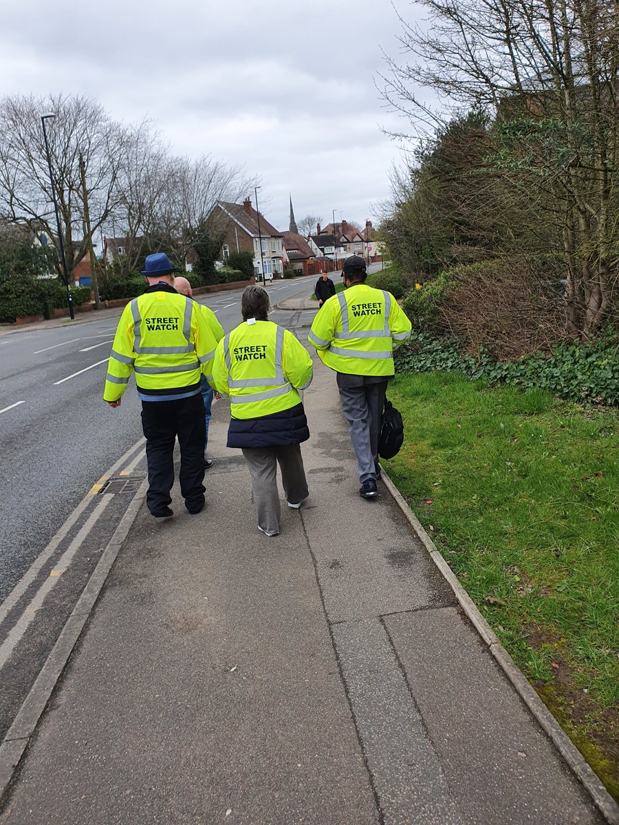 CoventryCityWMP's tweet image. Members of the mile lane @StreetWatchWM group have been on patrol today and carried out a #speedwatch as well. 5 drivers observed exceeding the speed limit. 
#letterinthepost
#streetwatch
#neighbourhoodpolicing