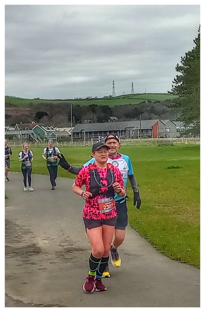 BruceMorgan12's tweet photo. @runningpunks .Some more punk photos from Great Welsh half/ filull. https://t.co/dFJbwEDdMU