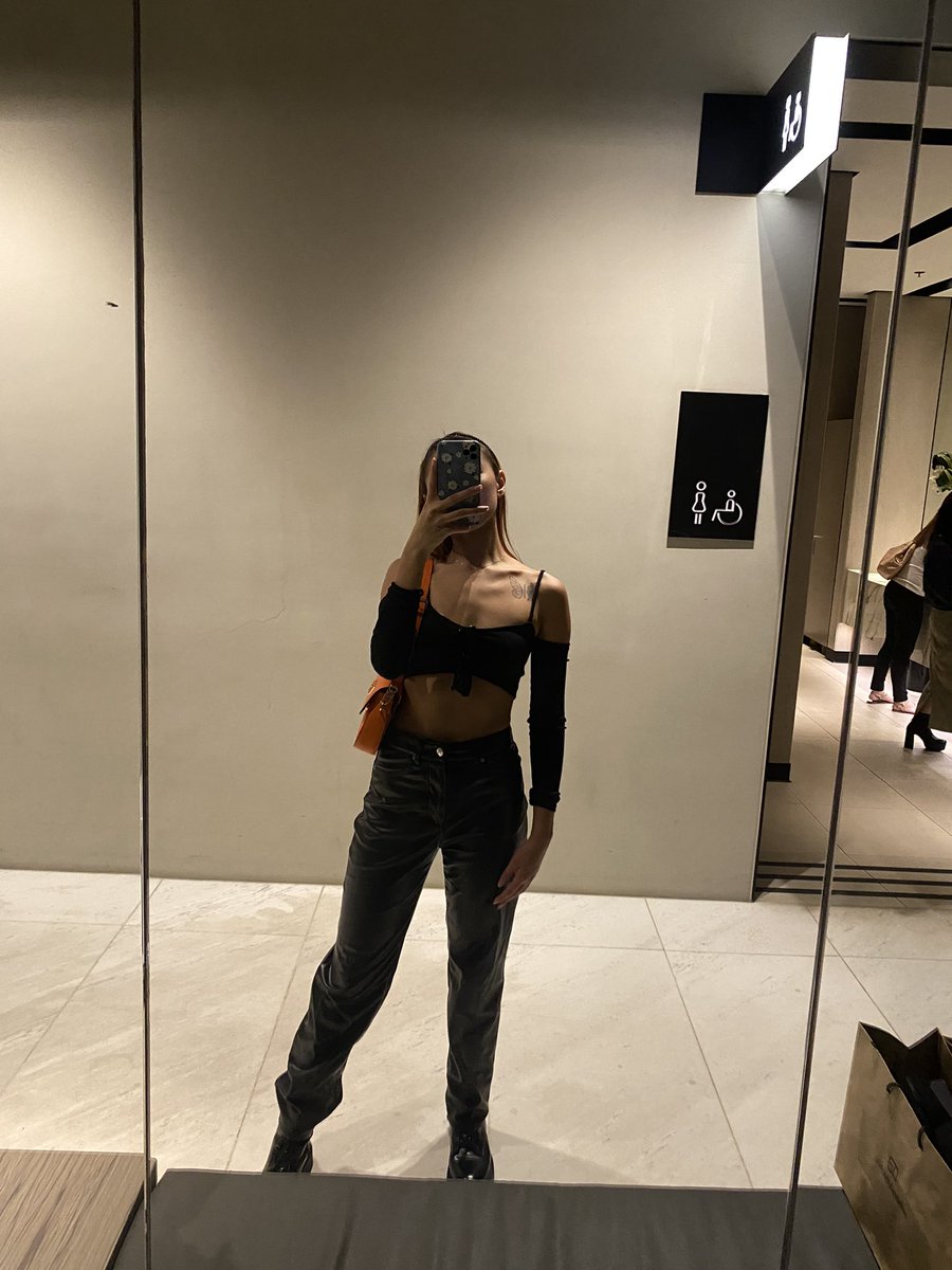 Risa tweet media