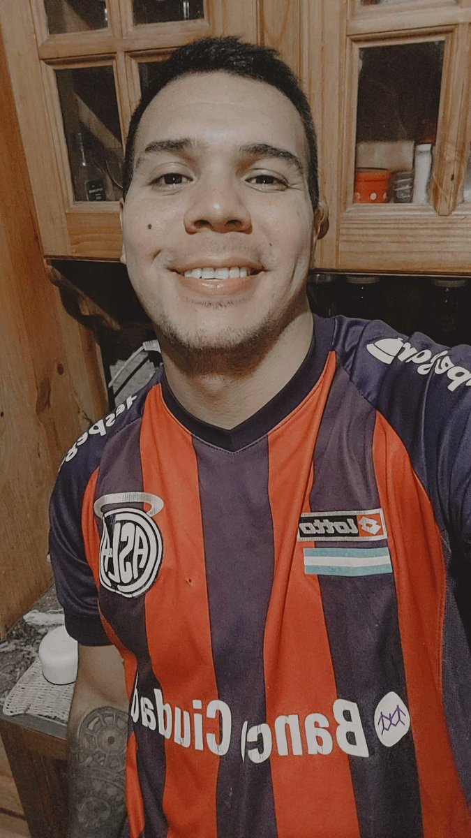 NicoLopezcuervo's tweet photo. ❤️💙❤️ https://t.co/dv4HgQyFJ8