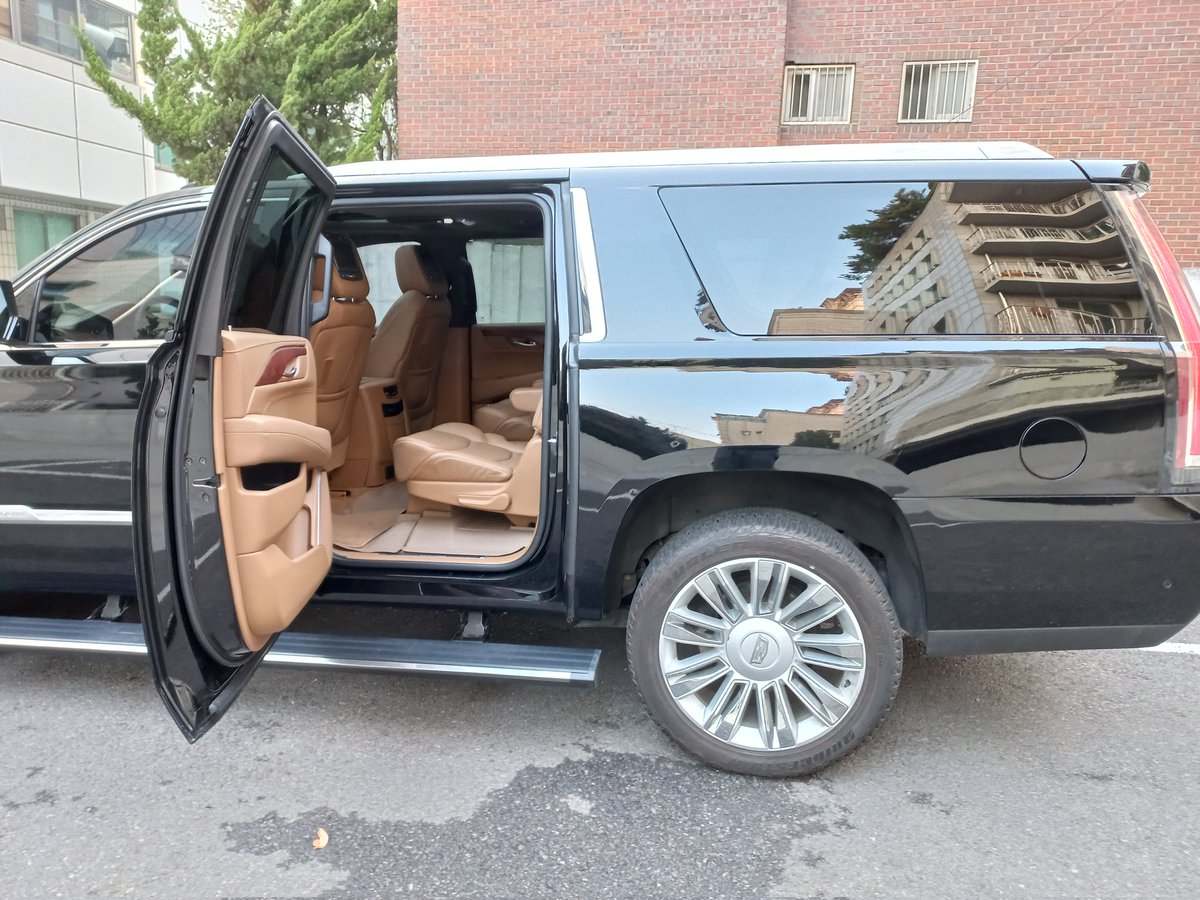 Okciro's tweet photo. 회사 VIP 자량
Our Company VIP Vehicle.!
Sirketimizin VIP aracı, Müşterilerimizin hizmetindedir.
(주) 제브렌 , CEBREN CO.,LTD.
#제브렌
#제브렌여행사
#Cebren
#cebrencoltd
#제브렌종합여행업
#연희동cebrencoltd
#연희동
#seoul
#seul
#korea
#KoreTicaret
#Kore https://t.co/fPa0WmI8im