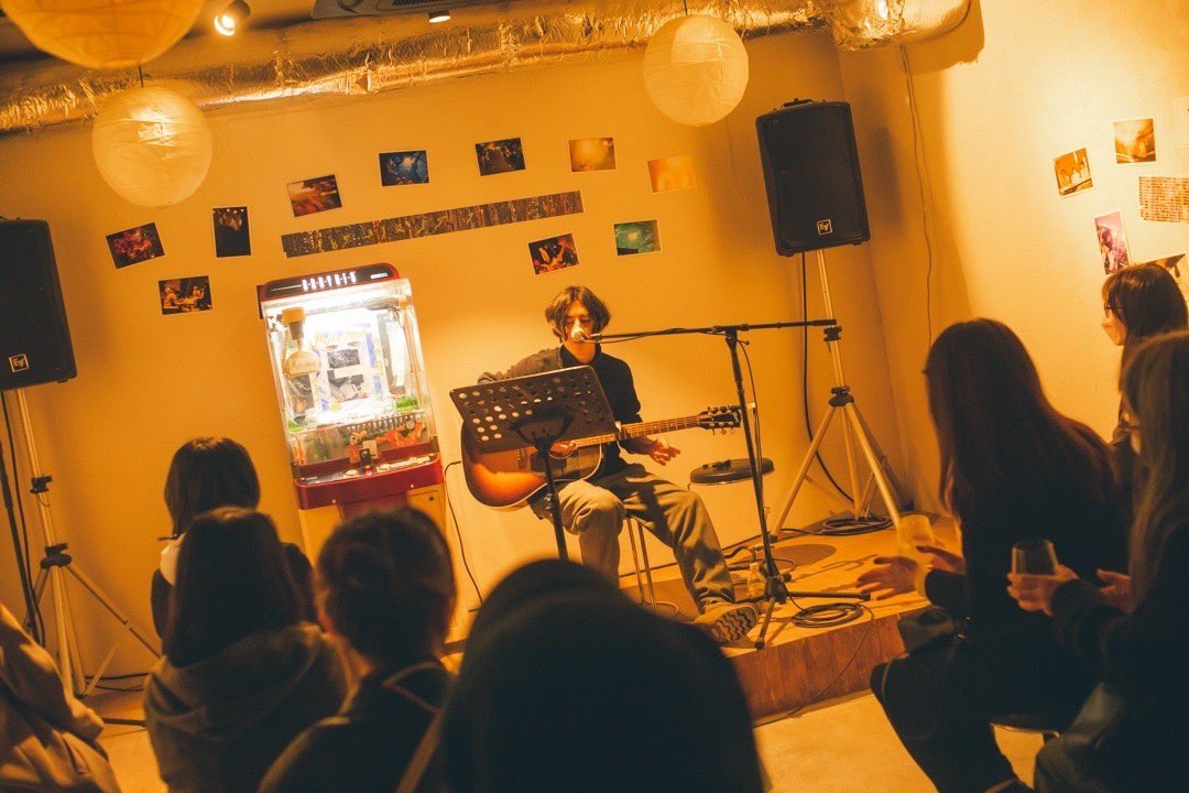 3/18 下北沢おてまえ
Miss Shot
ご来場ありがとうございました！

沢山の「ミスショット」写真に囲まれながら、この日しか起こらない様々なことを皆さんと共有できたように思います。

今後とも、岩渕上原の展示、自分たちが面白いと思うことを可視化していきますので、目を離さずにいてください。