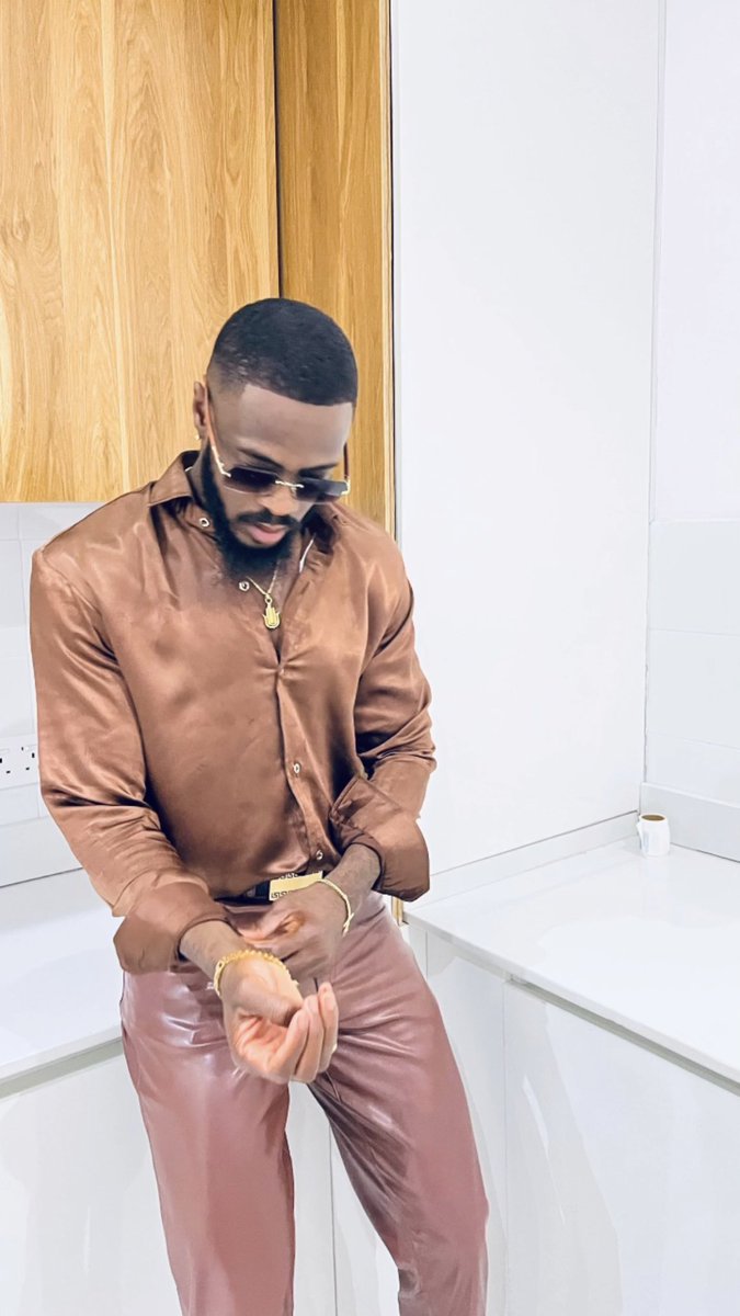 israelojewumi's tweet photo. The world is not ready for your greatness Olayemi ❤️❤️you makes glued to our TV during your stay in the house,you played a good game.may  God grant all your heart desires 🙏
YEMI CREGX OUR WINNER
#YemiCregx  #YemiCregxTheBrand https://t.co/GkeYYQRk39