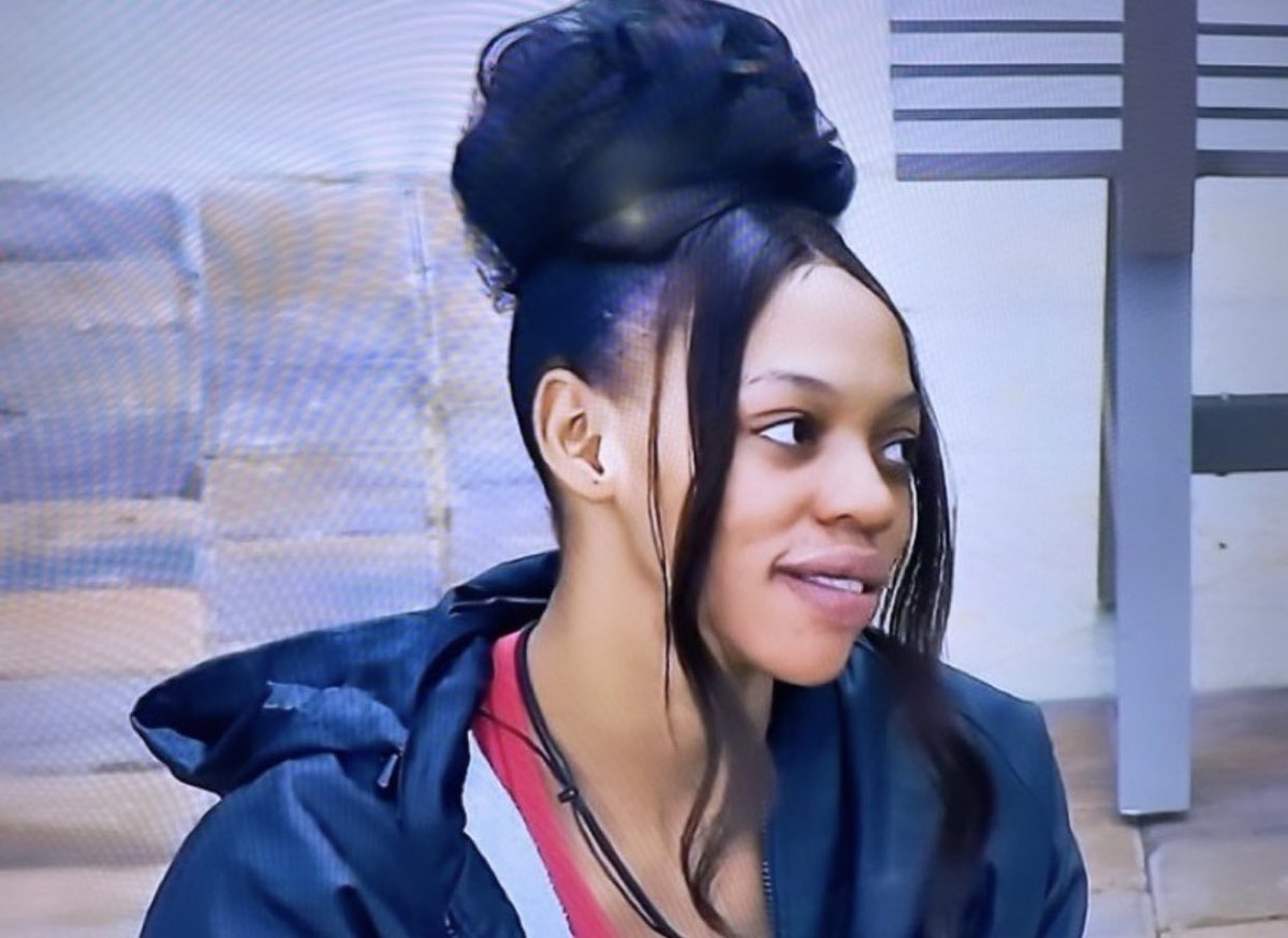 AmmaSika1's tweet photo. This hairstyle is giving everything as a winner, thank you Khosi for giving us a show #BBTitians https://t.co/A9hKg6U6RK