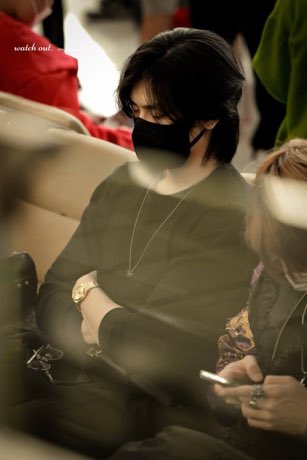 bluestraydog_'s tweet photo. maybe he didn't like his posts or used his filter on his photos , but he looked like that without him https://t.co/Yq4OYv0Mug