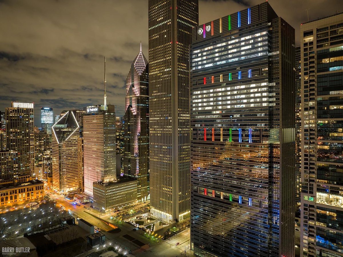 Today is World Autism Awareness Day.  This is the Chicago skyline on Saturday evening.  #chicago