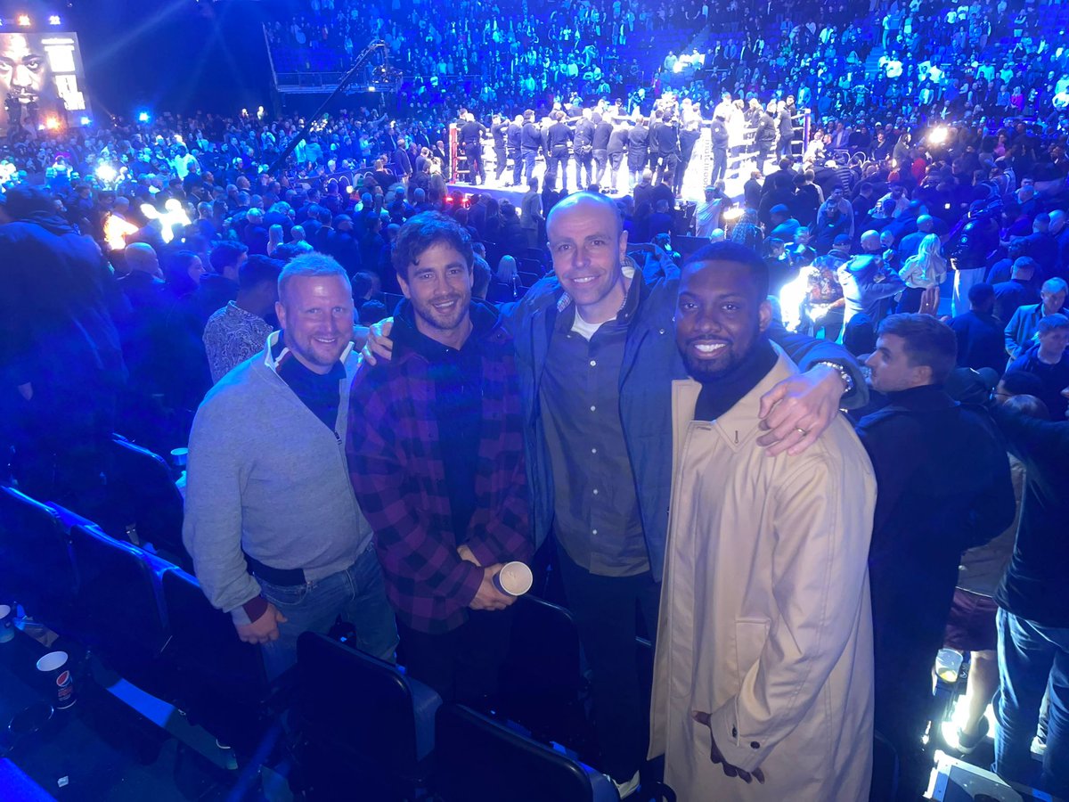 DeanMacey's tweet photo. Cool end to the week...👊🏻.
Great night with the @active_digital crew.

@DannyCipriani87 @LutaloMuhammad @RichardRgroves https://t.co/1T9KcmPK3S