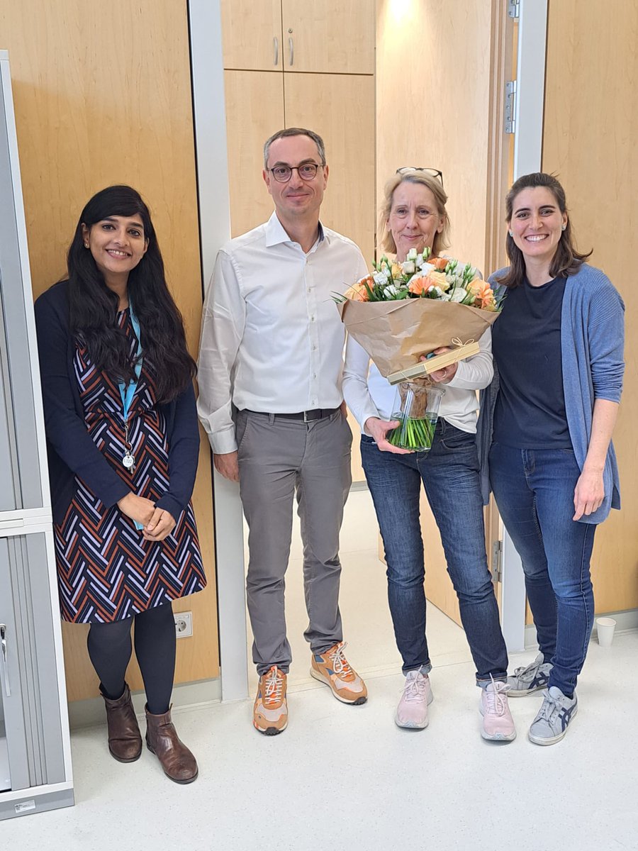 An era ends: our lab manager Iris Moll leaves #dkfz after 50 years. Thank you so much for your fantastic work. We will miss you.