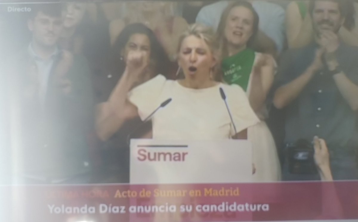 EscritoraT's tweet photo. Futura presidenta de España! Ya ha ganado! Enhorabuena 👏 https://t.co/SktrjgoRzI