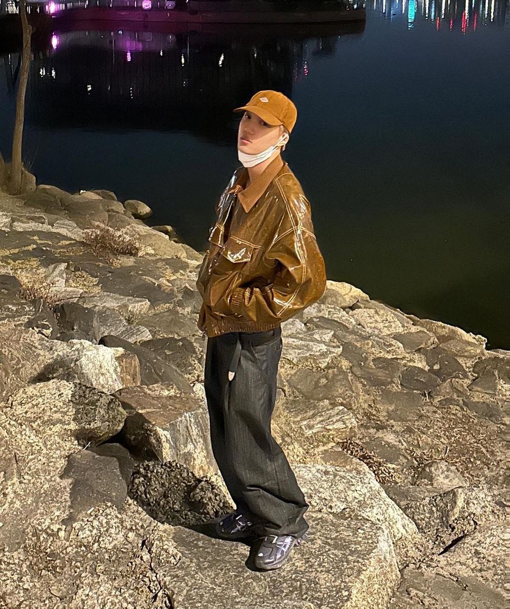 Kaigom_INA's tweet photo. [IG] 230402 zkdlin (KAI) update Instagram Feed

"🐻 🤎
  👖"

🔗 https://t.co/xSwwuboOaW

#KAI #카이 #엑소카이
#KAI_Rover #Rover https://t.co/M4kDmLHZ7S