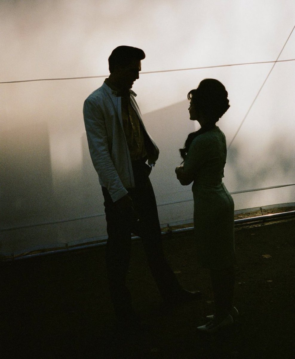 FilmUpdates's tweet photo. Sofia Coppola’s ‘Priscilla’ is in talks for a potential Venice Film Festival debut.

Cailee Spaeny and Jacob Elordi star as Priscilla and Elvis Presley in the film, based on Priscilla Presley’s memoir ‘Elvis and Me.’ A24 will distribute the film. https://t.co/jesIcH4lG5