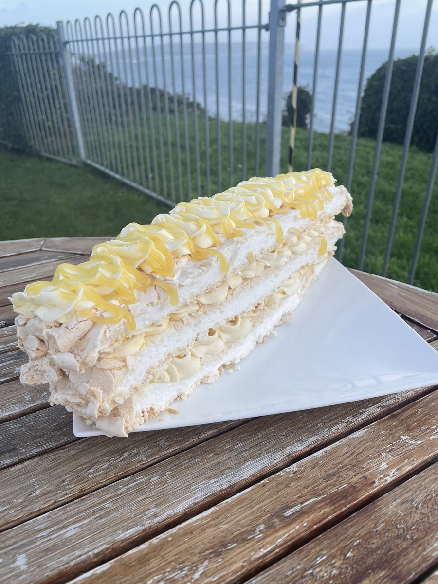 Blueberrys_cafe's tweet photo. Cakes for tomorrow are Choconilla, Apricot, Coffee and Walnut, Victoria Sponge and GF Lemon Meringue Roulade 
#blueberryscafe #cakesofinstagram #cake #iow #yummy #homemade #tasty #delicious #dogfriendly #dogfriendlycafe #freewifi #easterholidays #cafewithaview #monday #glutenfree https://t.co/v8tRYZJqJq